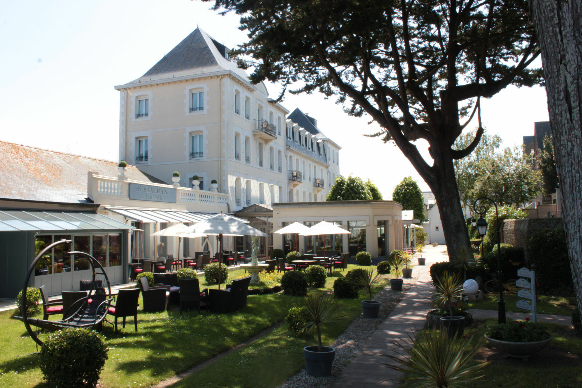סן מלו Grand Hotel De Courtoisville - Piscine & Spa, The Originals Relais מראה חיצוני תמונה